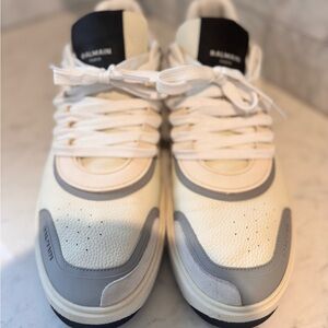 Balmain Cream & Gray Low-Top Leather Sneakers